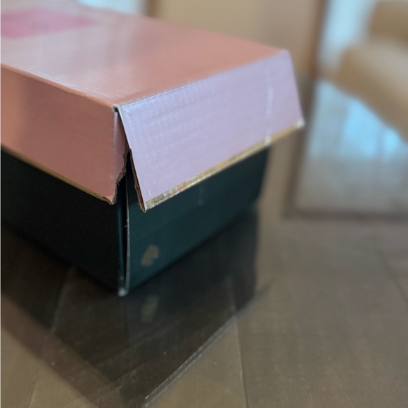 Kate Spade Women’s Cape Cod Spade Loafers in black leather Size 7 - Picture 5 of 5